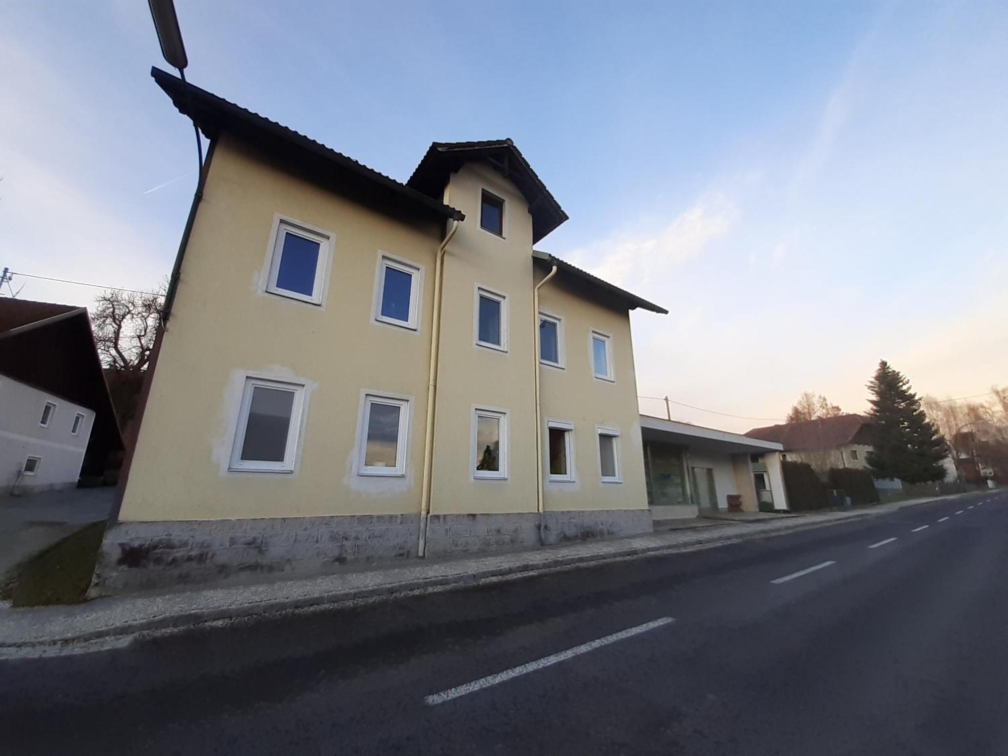 Schoene Altbauwohnung Auf Dem Land Kallham Exterior photo